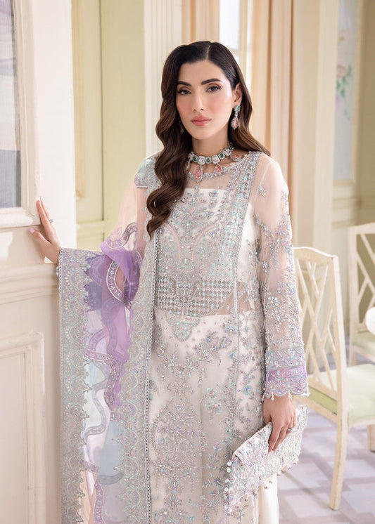 Kanwal Malik – Lumina Style