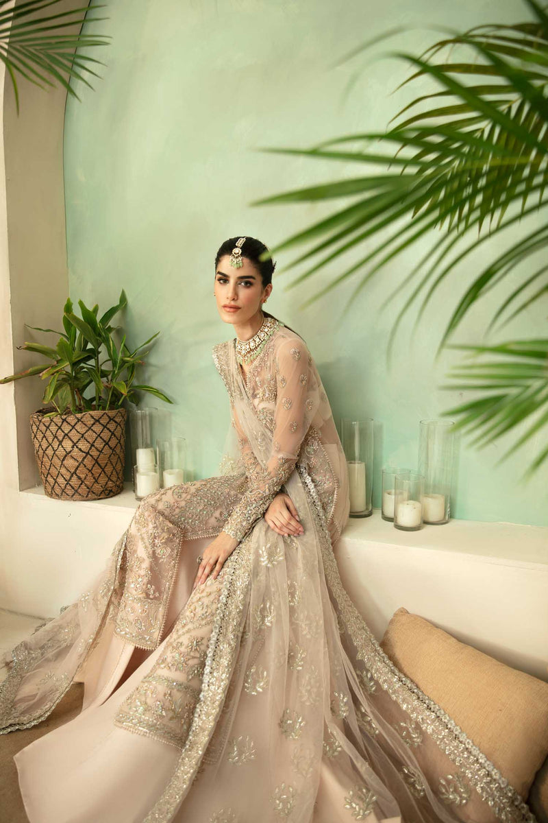 Akbar Aslam Imperia U-1565 Style — Mairaz Three-Piece Suit