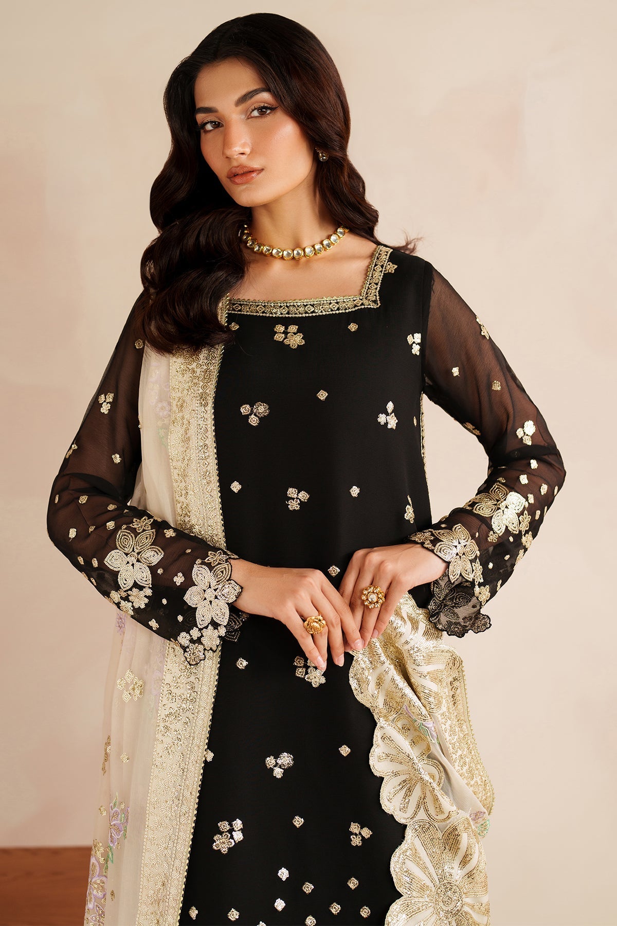 Farasha Gold Shadow Style — Mairaz Three-Piece Suit