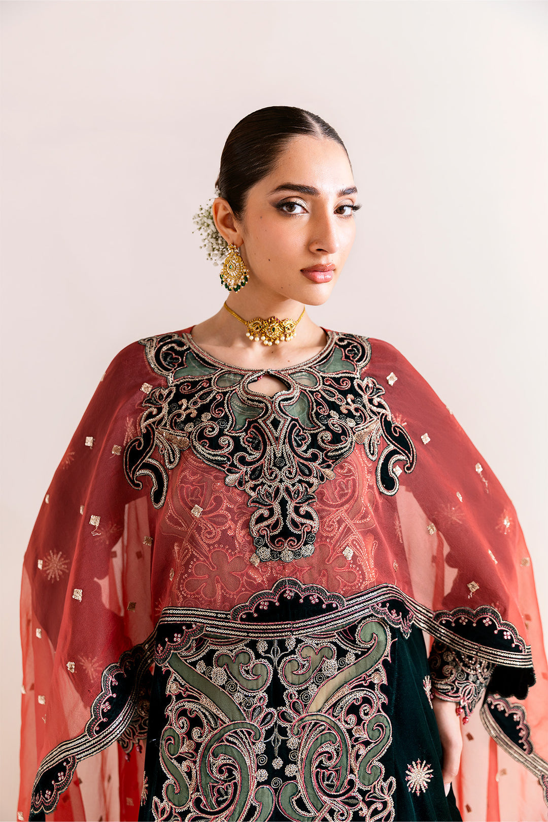 Alizeh Kiswa Style — Mairaz Three-Piece Suit