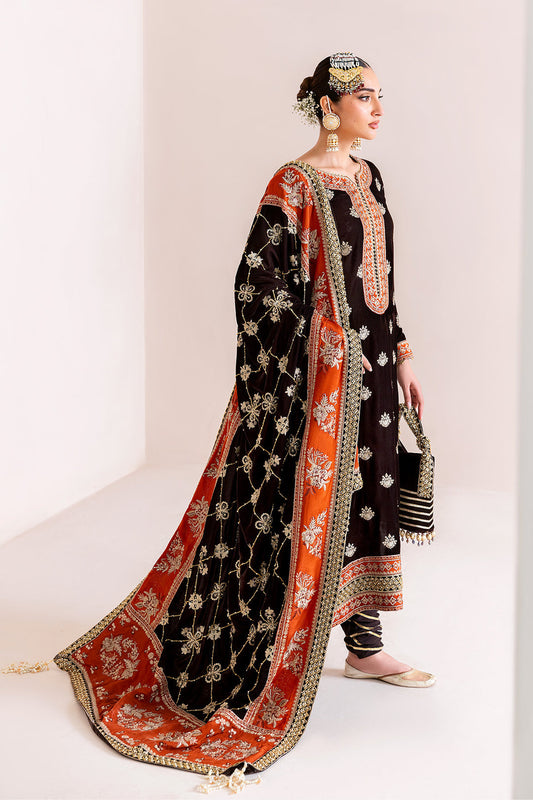 Alizeh Sabaat Style — Mairaz Three-Piece Suit