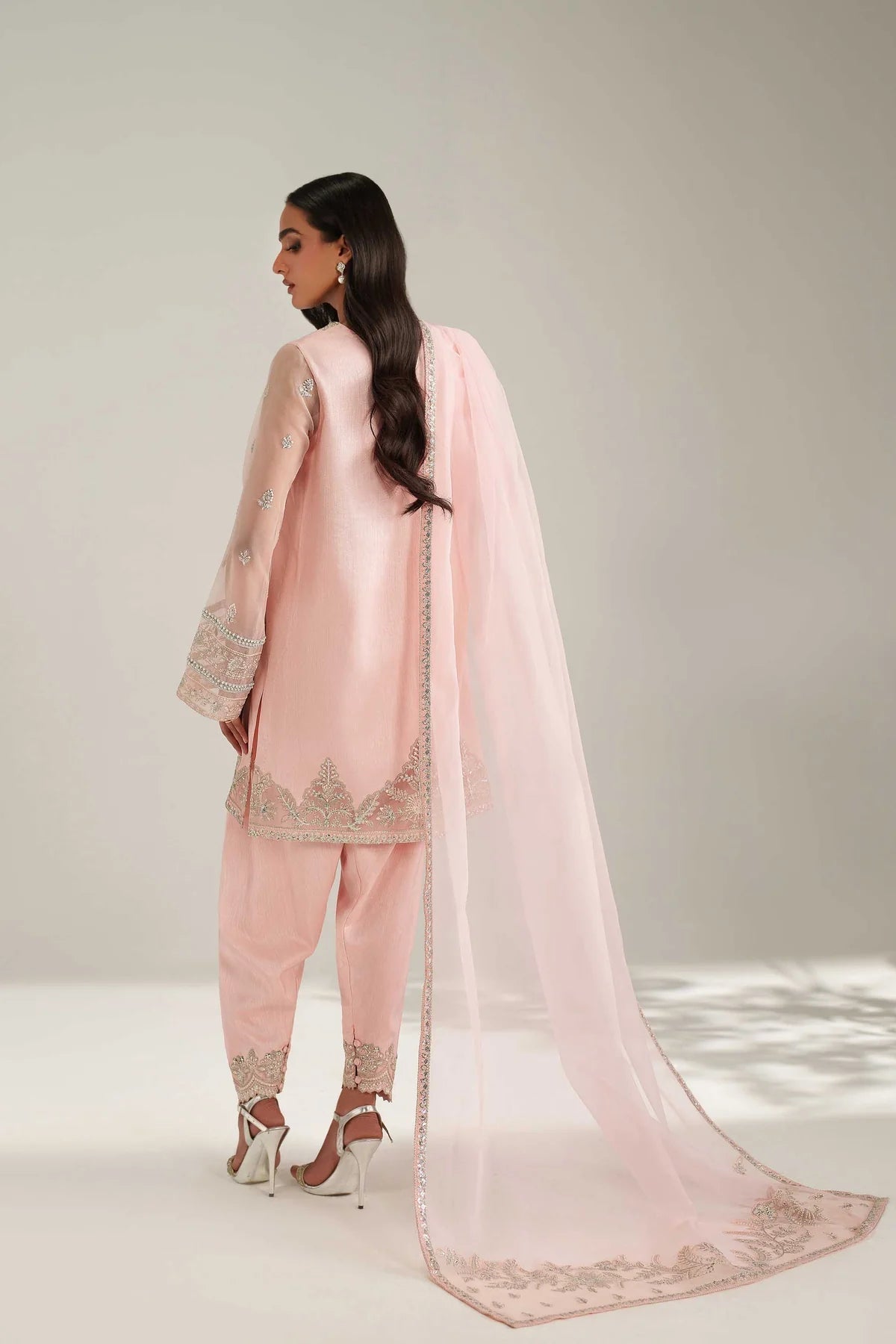 Akbar Aslam Lizaye style — Mairaz Korean silk three-piece suit reference, view 4 of 4