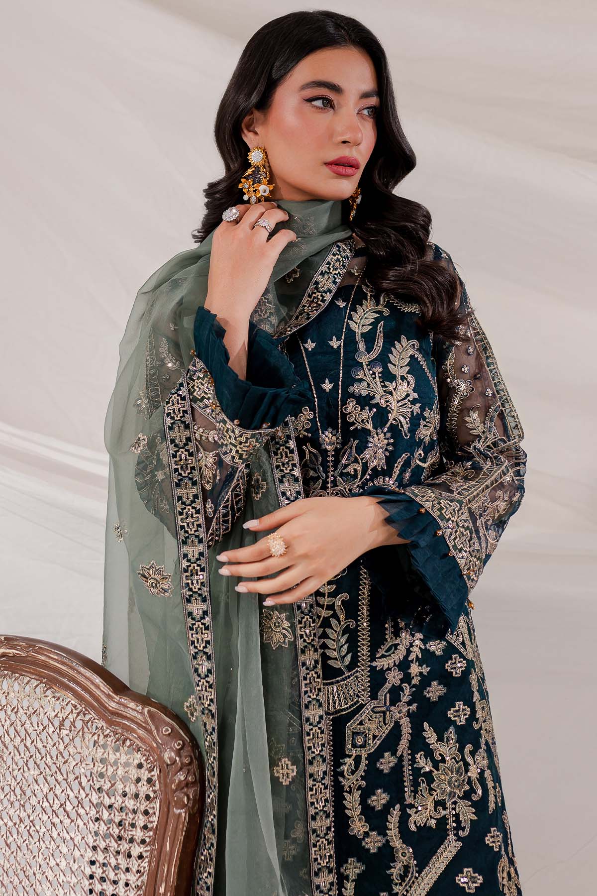 Farasha Shamrock Style — Mairaz Three-Piece Suit