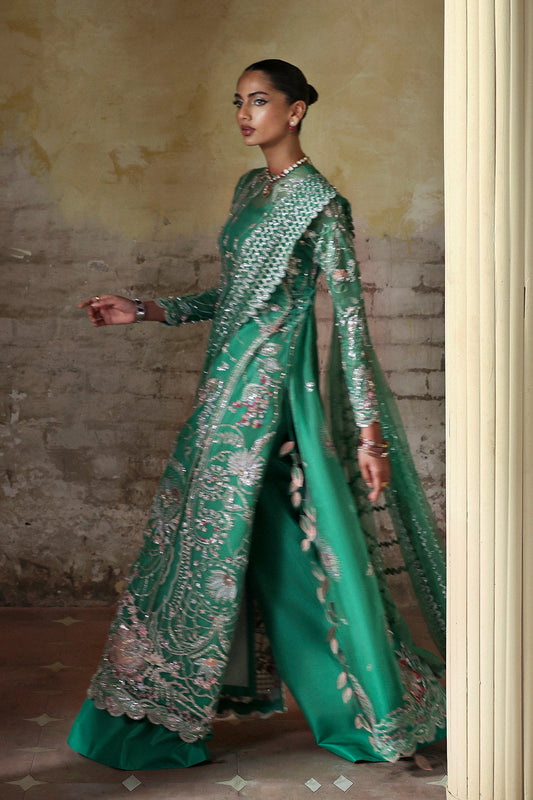 Soraya Maristella Style — Mairaz Three-Piece Suit