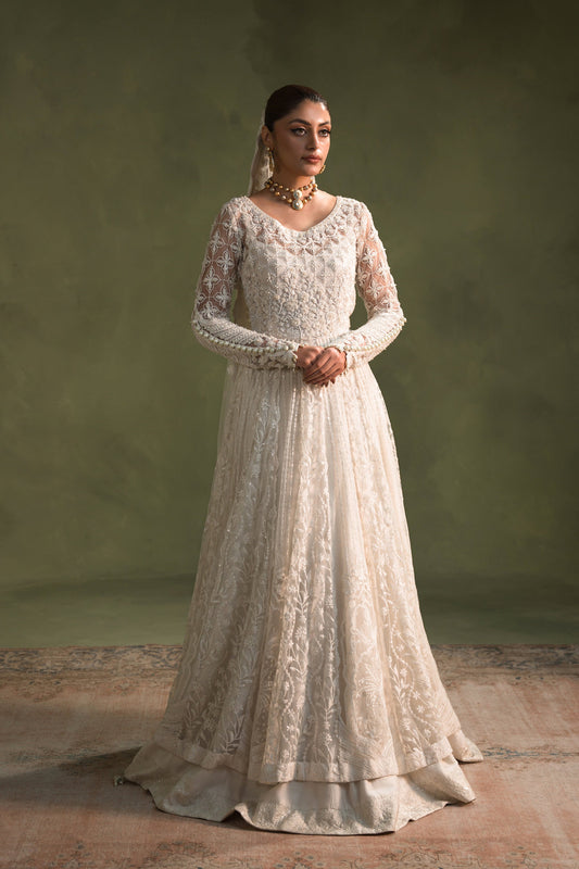 Ammara Khan Moonbeam Style by Mairaz pearl bridal peshwas full look