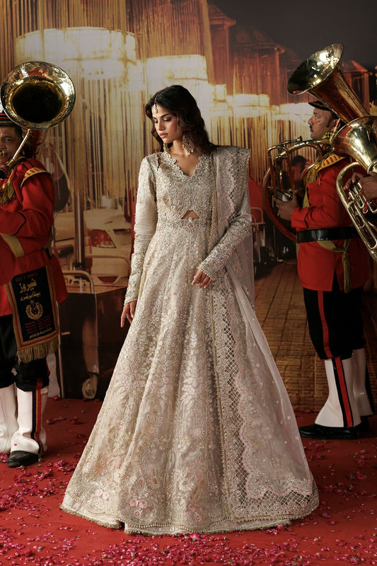 Mannat made by Mairaz campaign reference full outfit view