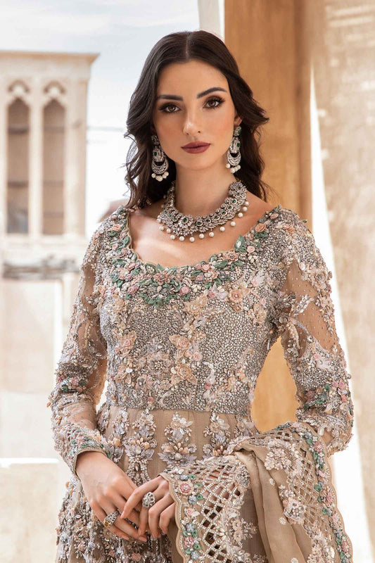 Maria B EX-151 Lunara organza gown close up