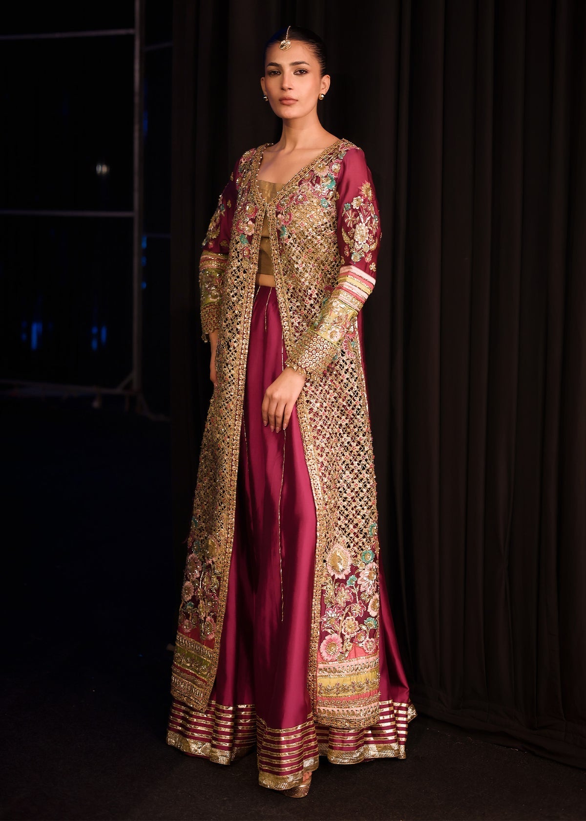 Souchaj – Dilara Style angled full-length studio view