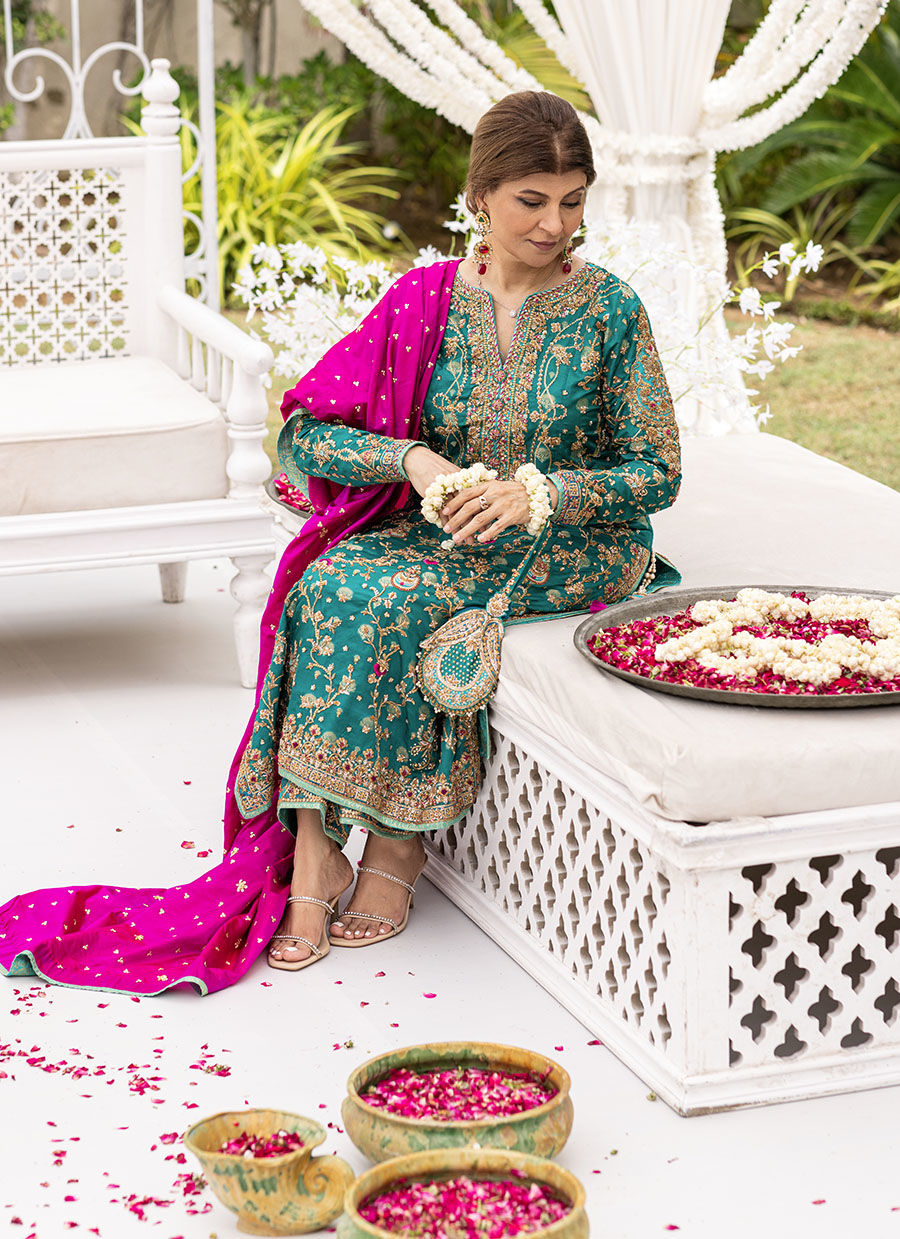 Farah Talib Aziz – Avisa Emerald Style — Mairaz reproduction, product view 5 of 6