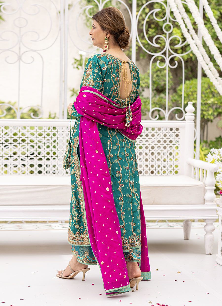 Farah Talib Aziz – Avisa Emerald Style — Mairaz reproduction, product view 6 of 6