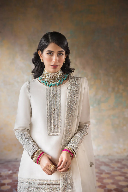 Erum Khan – Hoorain Style