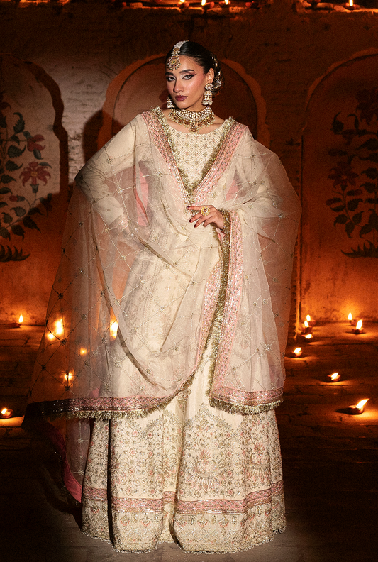 Saad Shaikh Sitara Style — Mairaz Off-White Lehenga