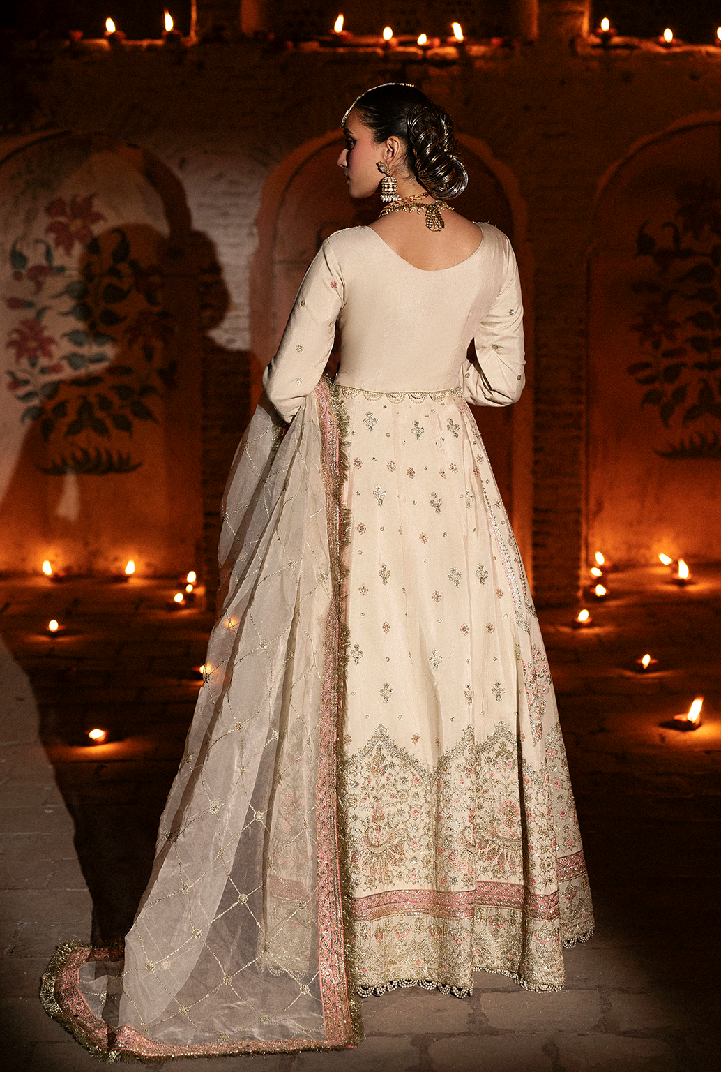 Saad Shaikh Sitara Style — Mairaz Off-White Lehenga
