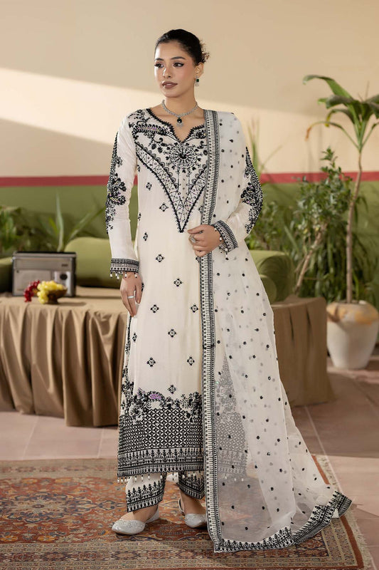 Maryams Pearl Grace Style — Mairaz Three-Piece Suit