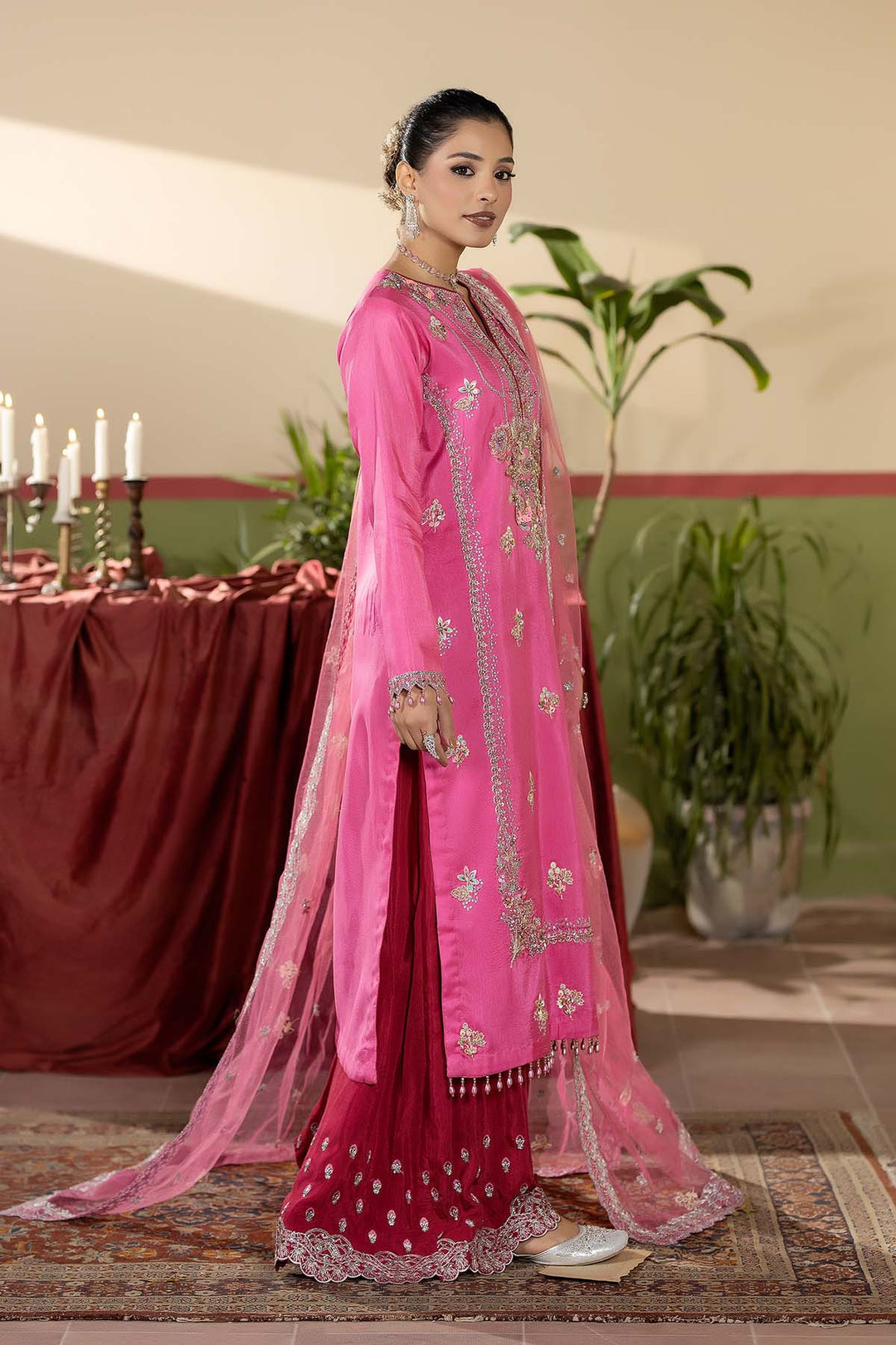 Maryams Gul-E-Rang HRI-8592 Style — Mairaz Three-Piece Suit