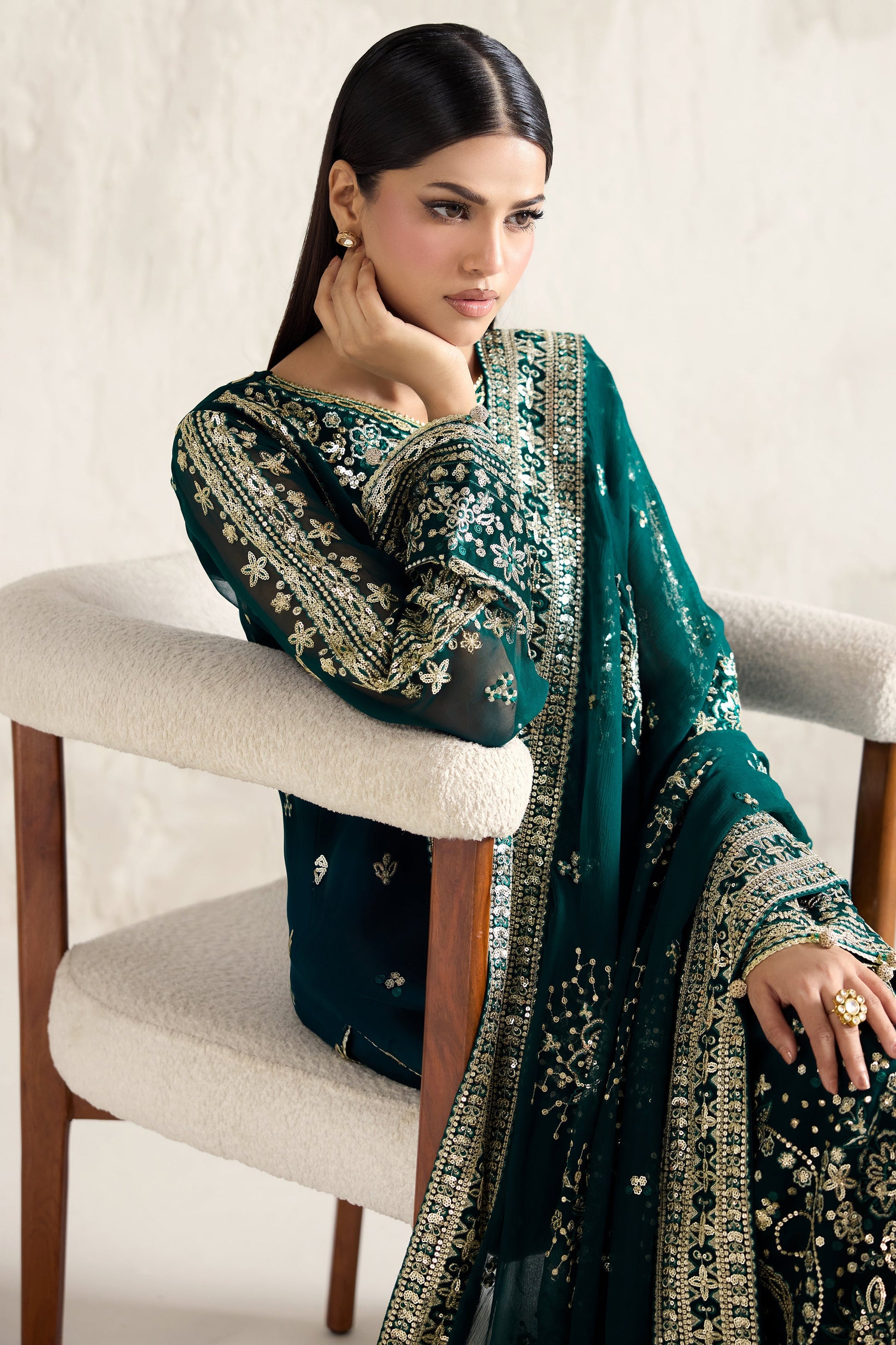 Farasha Gold Radiance Style — Mairaz Three-Piece Suit