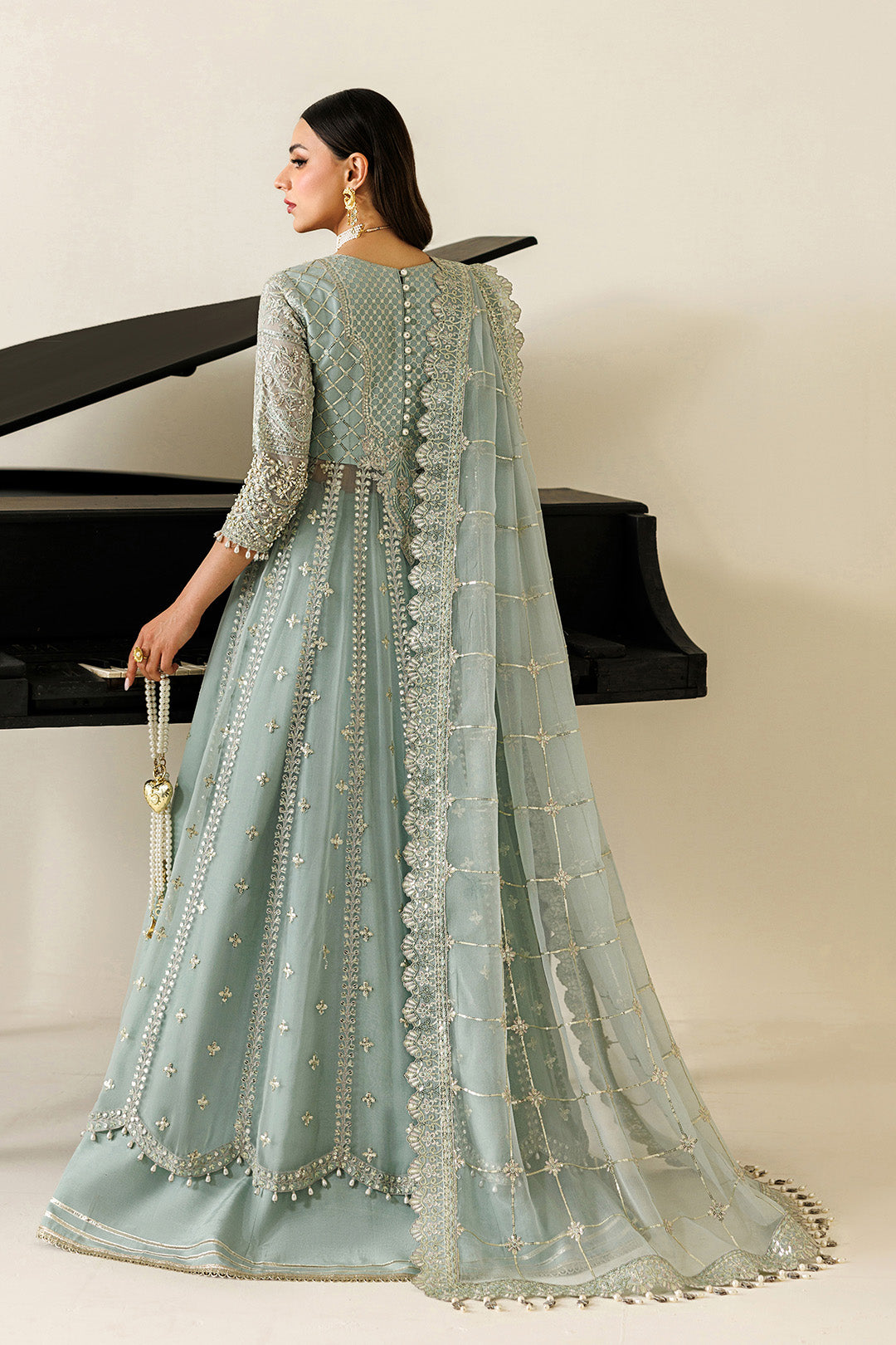 Alizeh Sinoor Style — Mairaz Three-Piece Suit
