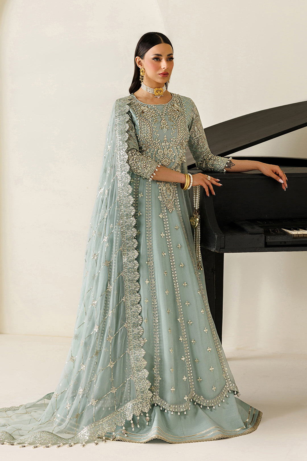 Alizeh Sinoor Style — Mairaz Three-Piece Suit