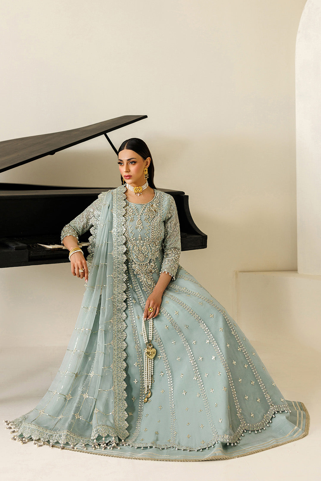 Alizeh Sinoor Style — Mairaz Three-Piece Suit