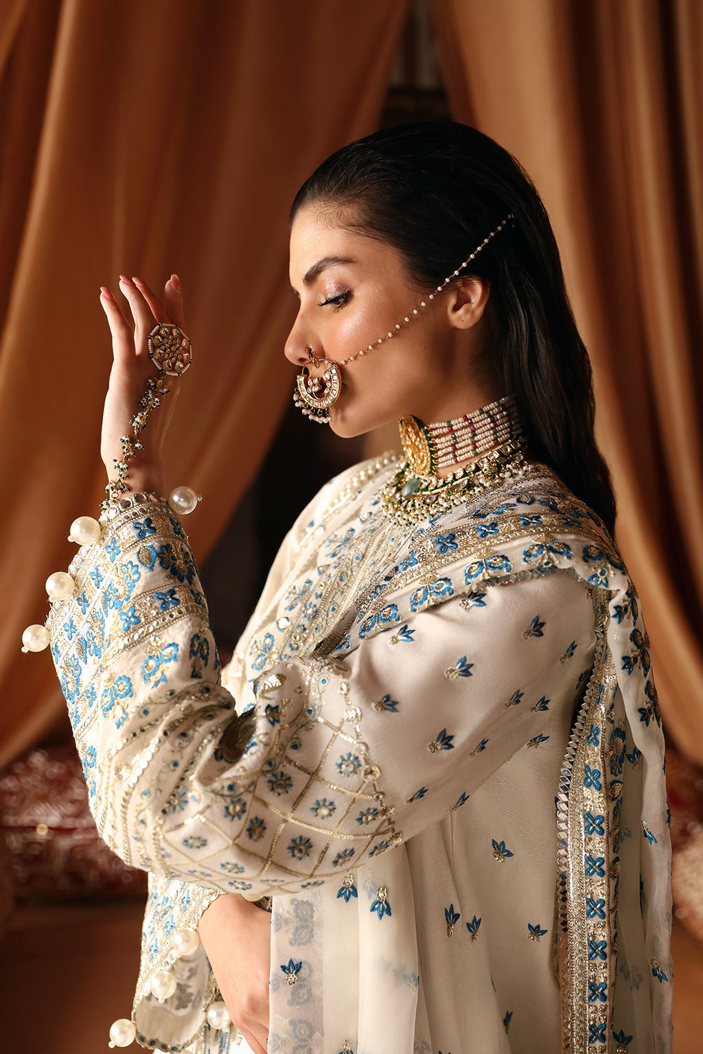 Afrozeh Chandni Style — Mairaz Off White Three-Piece Suit
