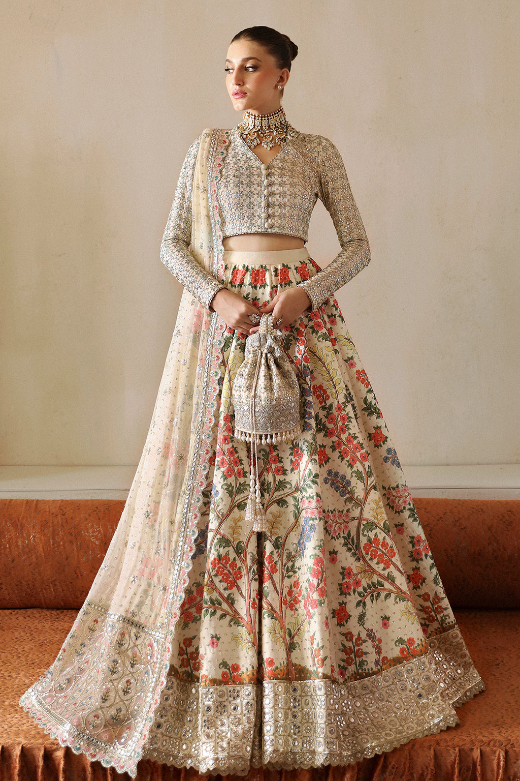 Afrozeh Gulnar Style — Mairaz Off White Three-Piece Suit