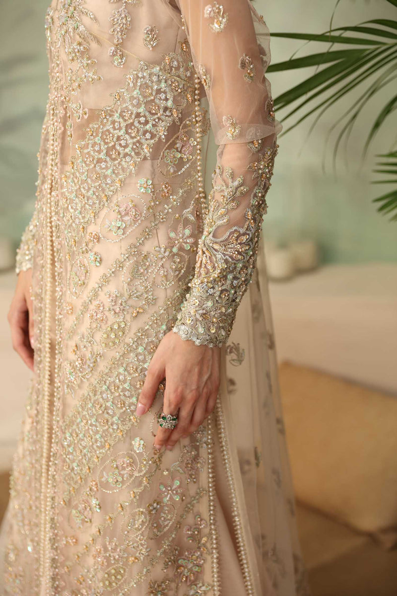 Akbar Aslam Imperia U-1565 Style — Mairaz Three-Piece Suit
