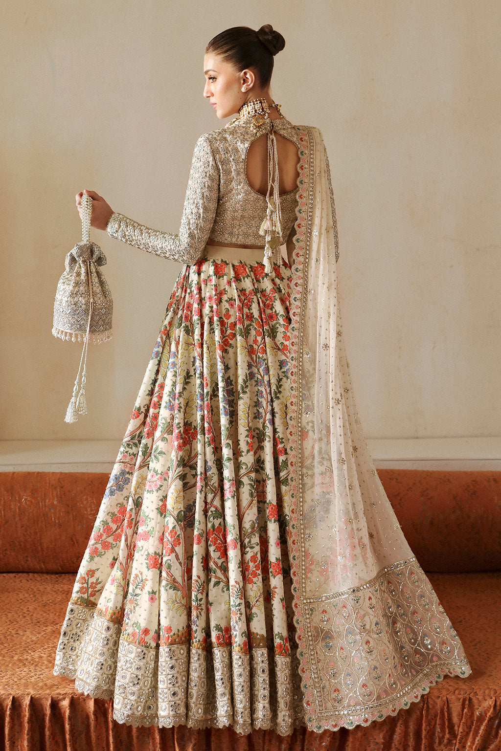 Afrozeh Gulnar Style — Mairaz Off White Three-Piece Suit