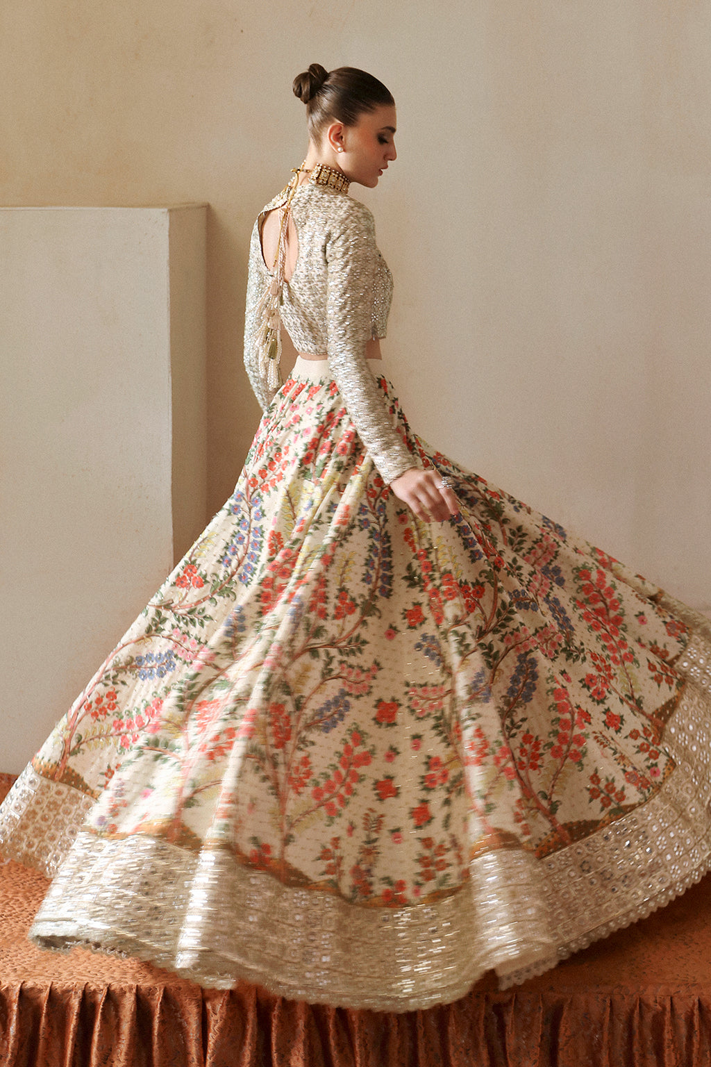 Afrozeh Gulnar Style — Mairaz Off White Three-Piece Suit