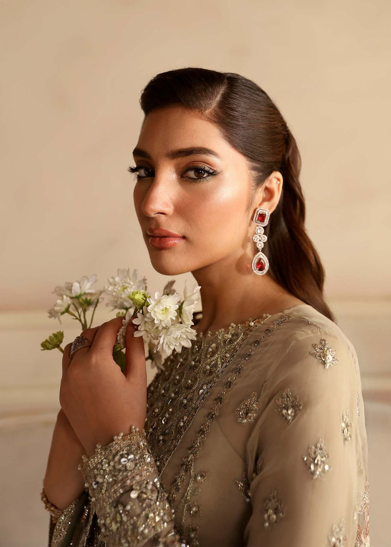 Akbar Aslam Nacar U-1544 Style — Mairaz Three-Piece Suit