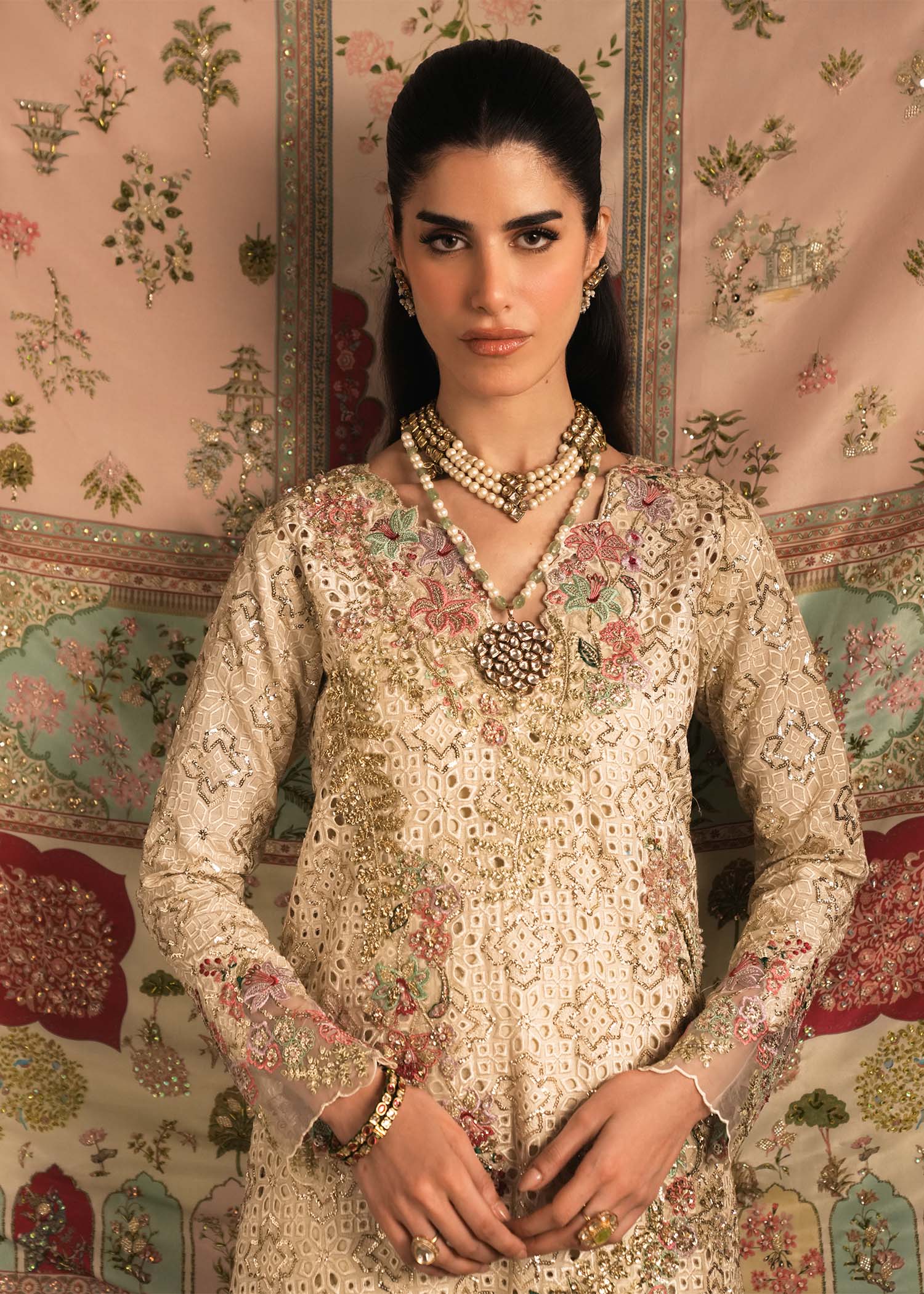 Saira Shakira Gilded style — Mairaz Ivory Kurta Set reference, view 2 of 10