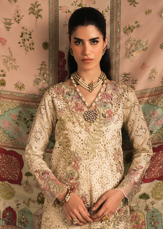 Saira Shakira Gilded style — Mairaz Ivory Kurta Set reference, view 2 of 10