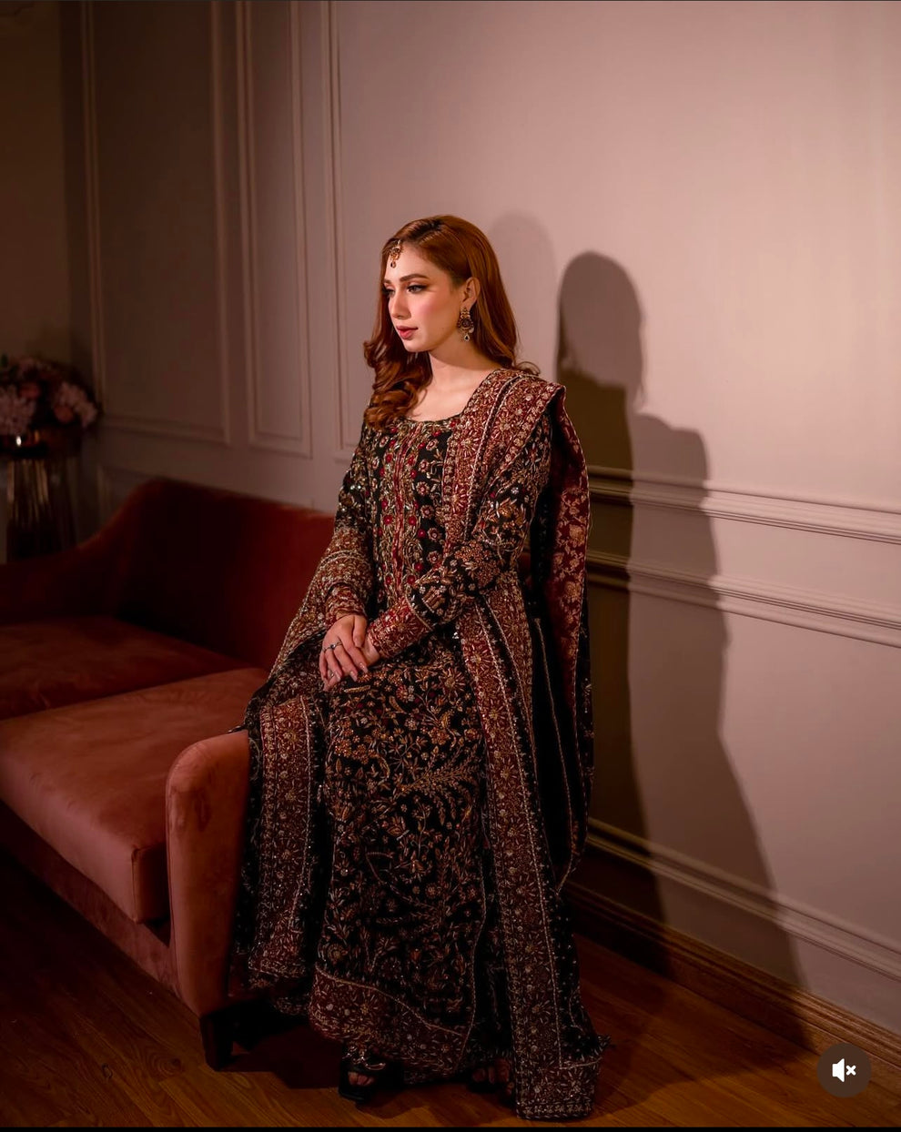Haris Shakeel Shayna style — Mairaz black maxi reference, view 1 of 10