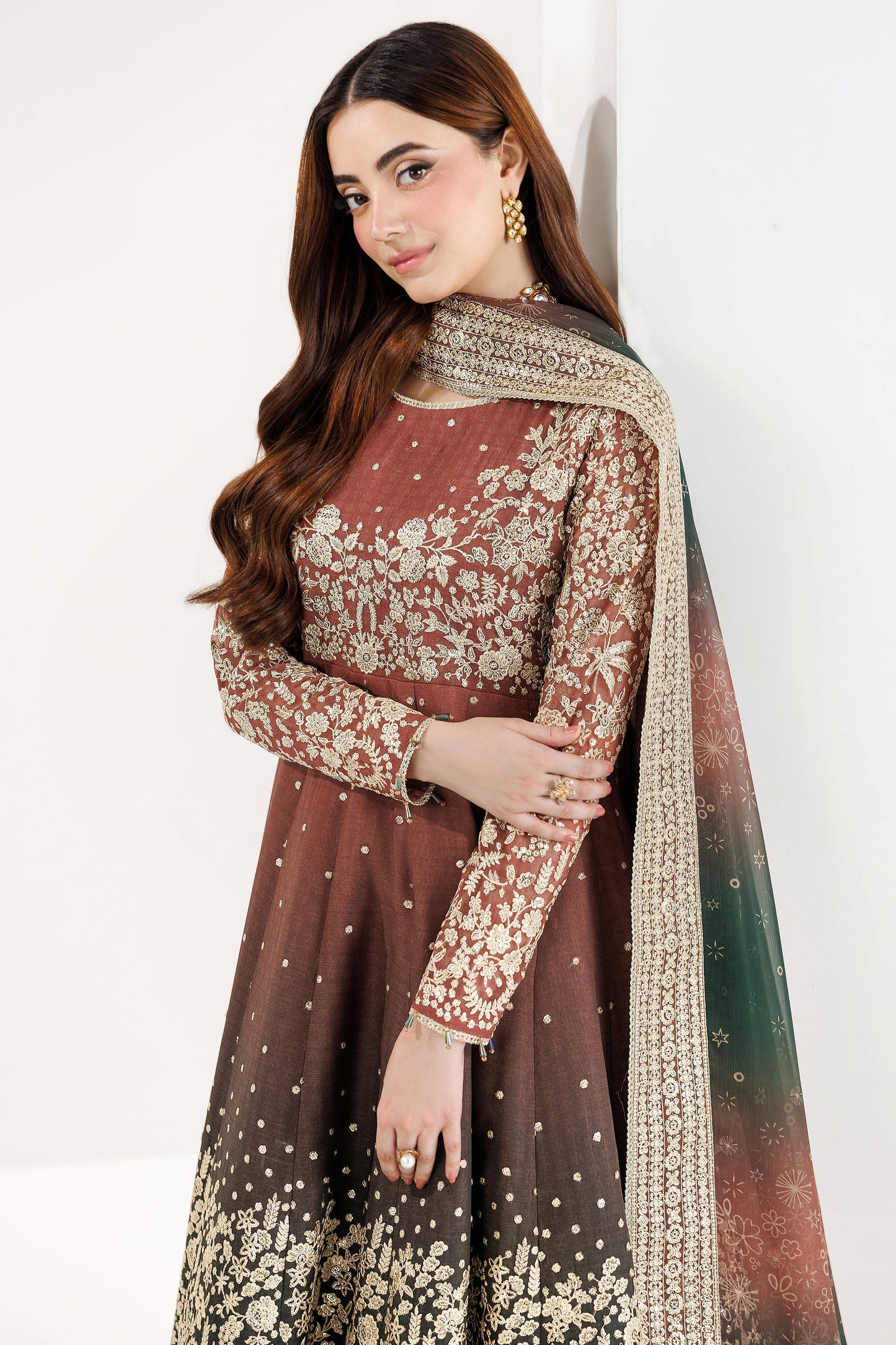 Farasha Rustic Glow Style — Mairaz Three-Piece Suit
