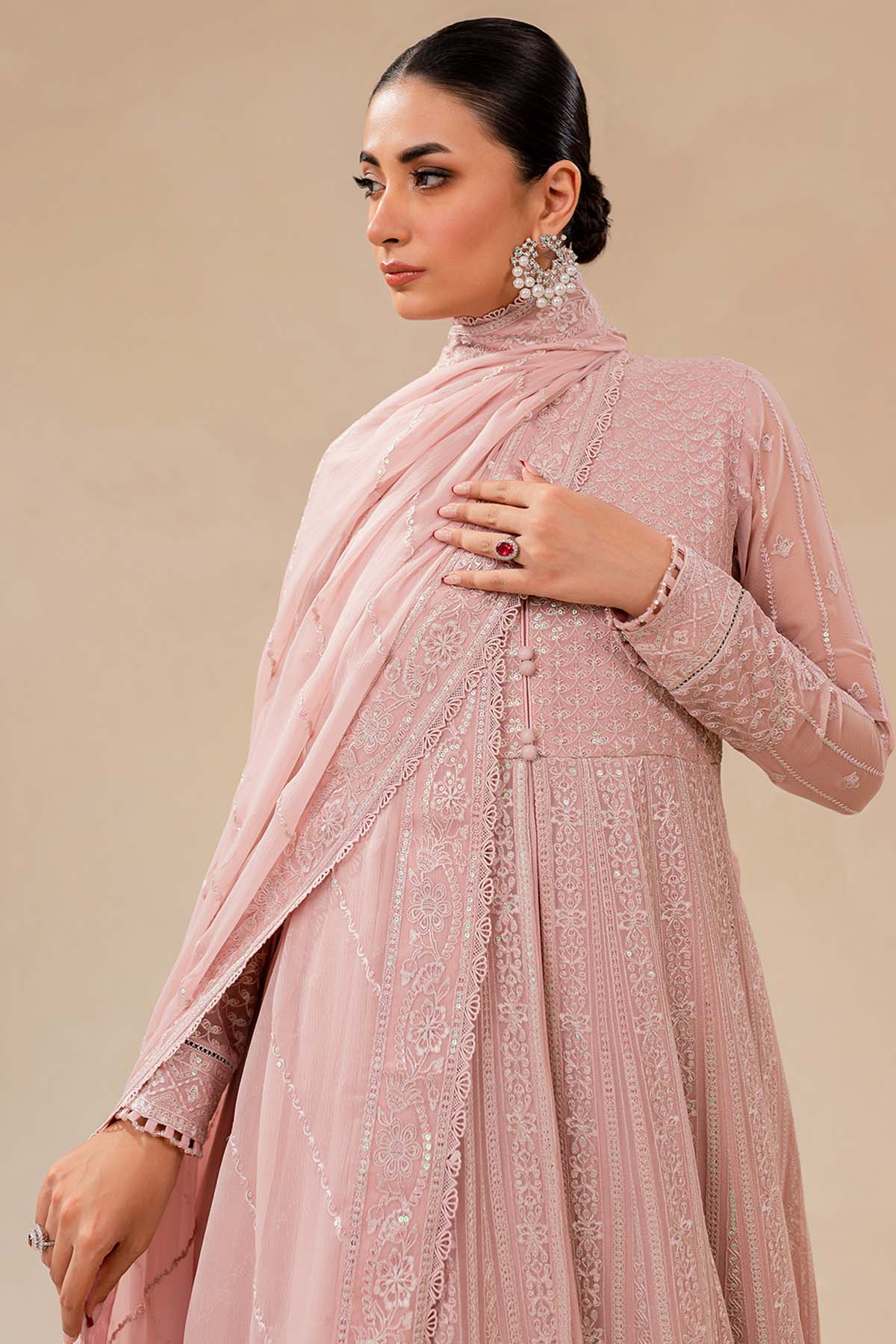 Farasha Sophie Style — Mairaz Three-Piece Suit