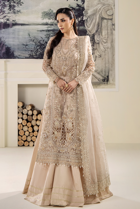 Saad Shaikh Lilliana Style — Mairaz Off-White Three-Piece Suit
