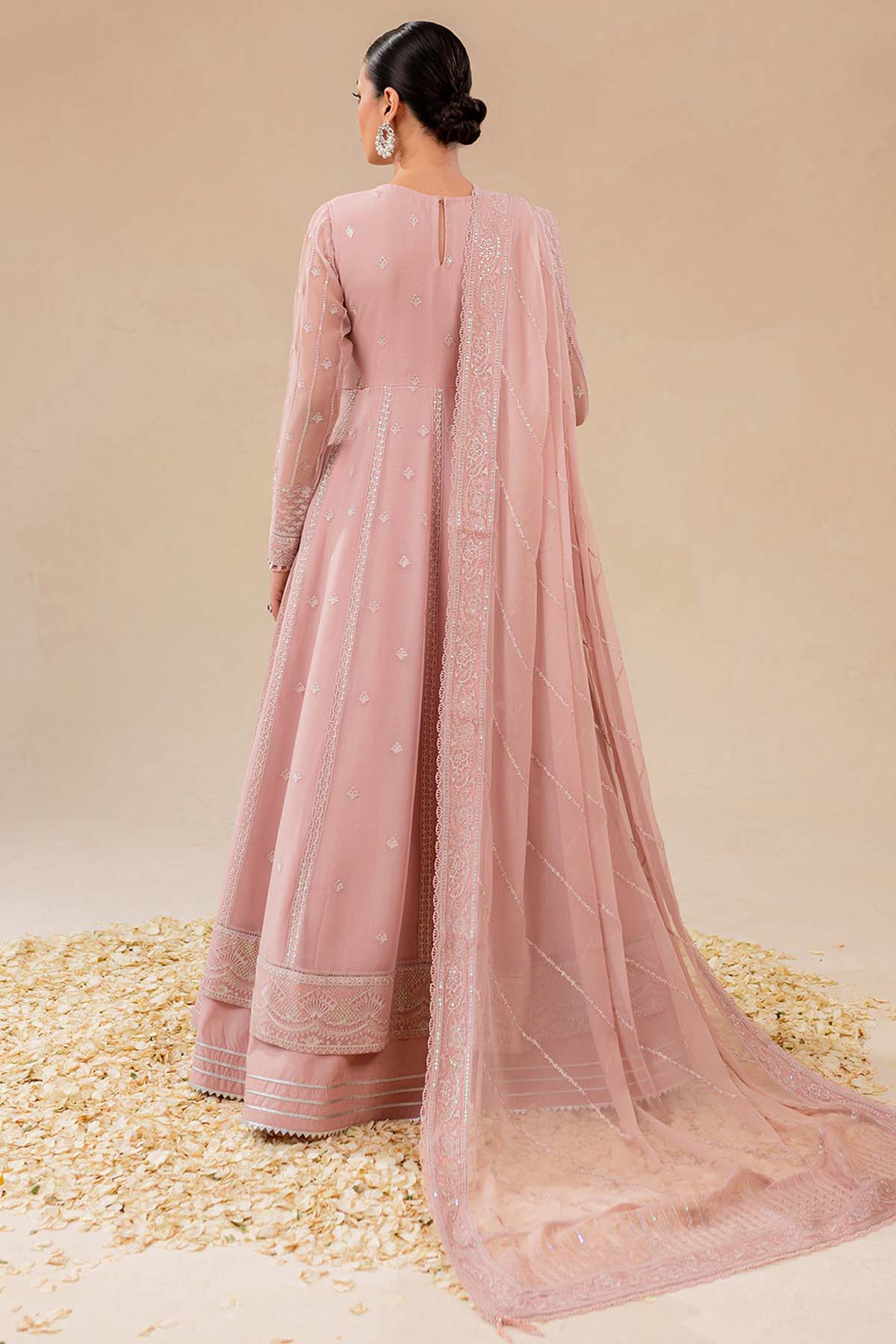 Farasha Sophie Style — Mairaz Three-Piece Suit