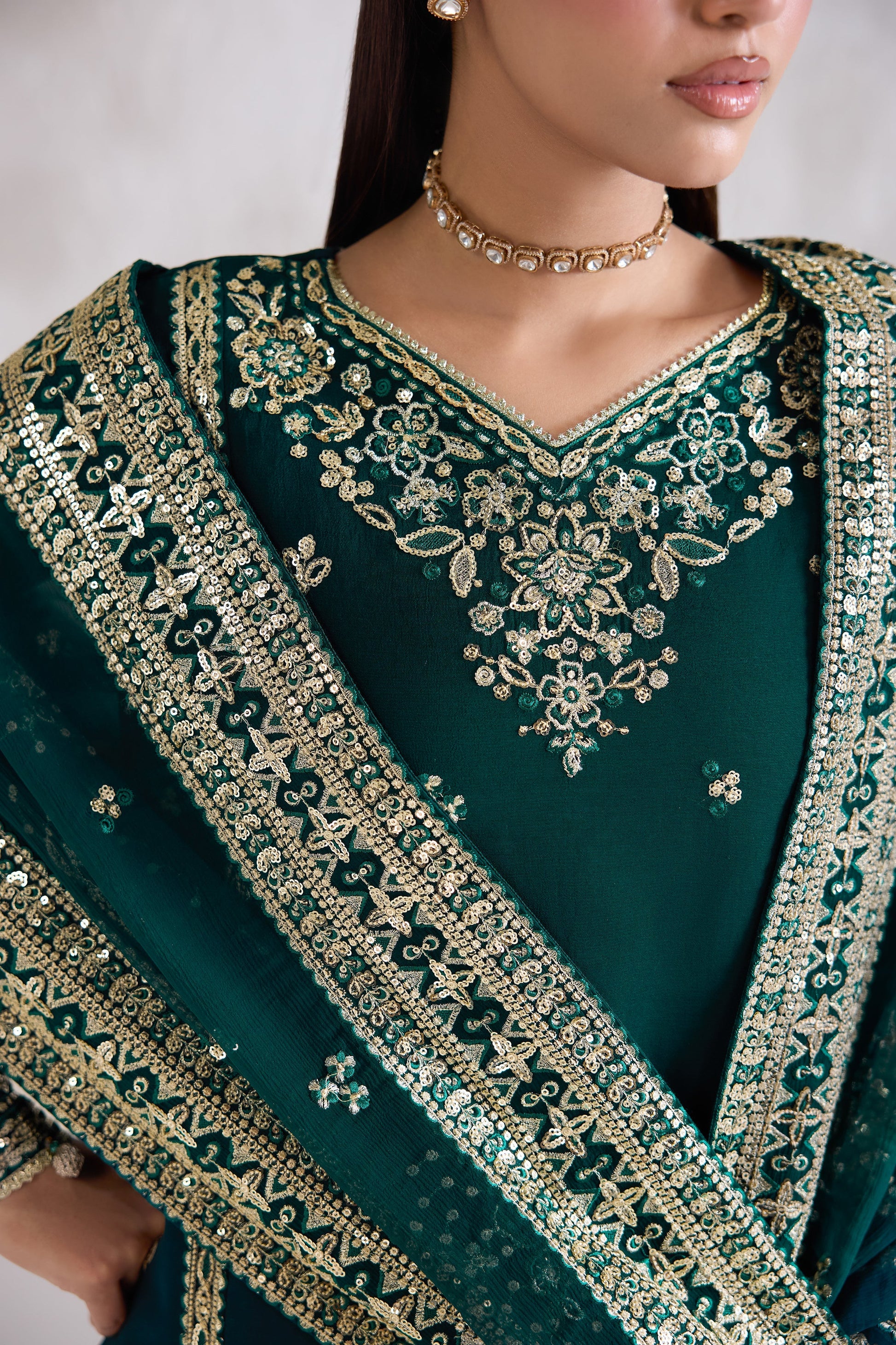 Farasha Gold Radiance Style — Mairaz Three-Piece Suit