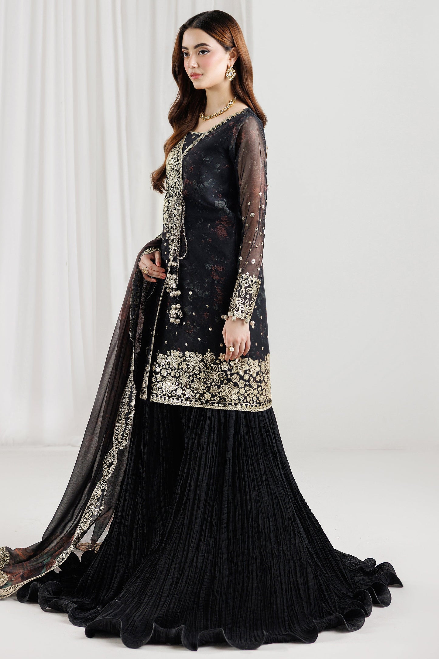 Farasha Raven Noir Style — Mairaz Three-Piece Suit