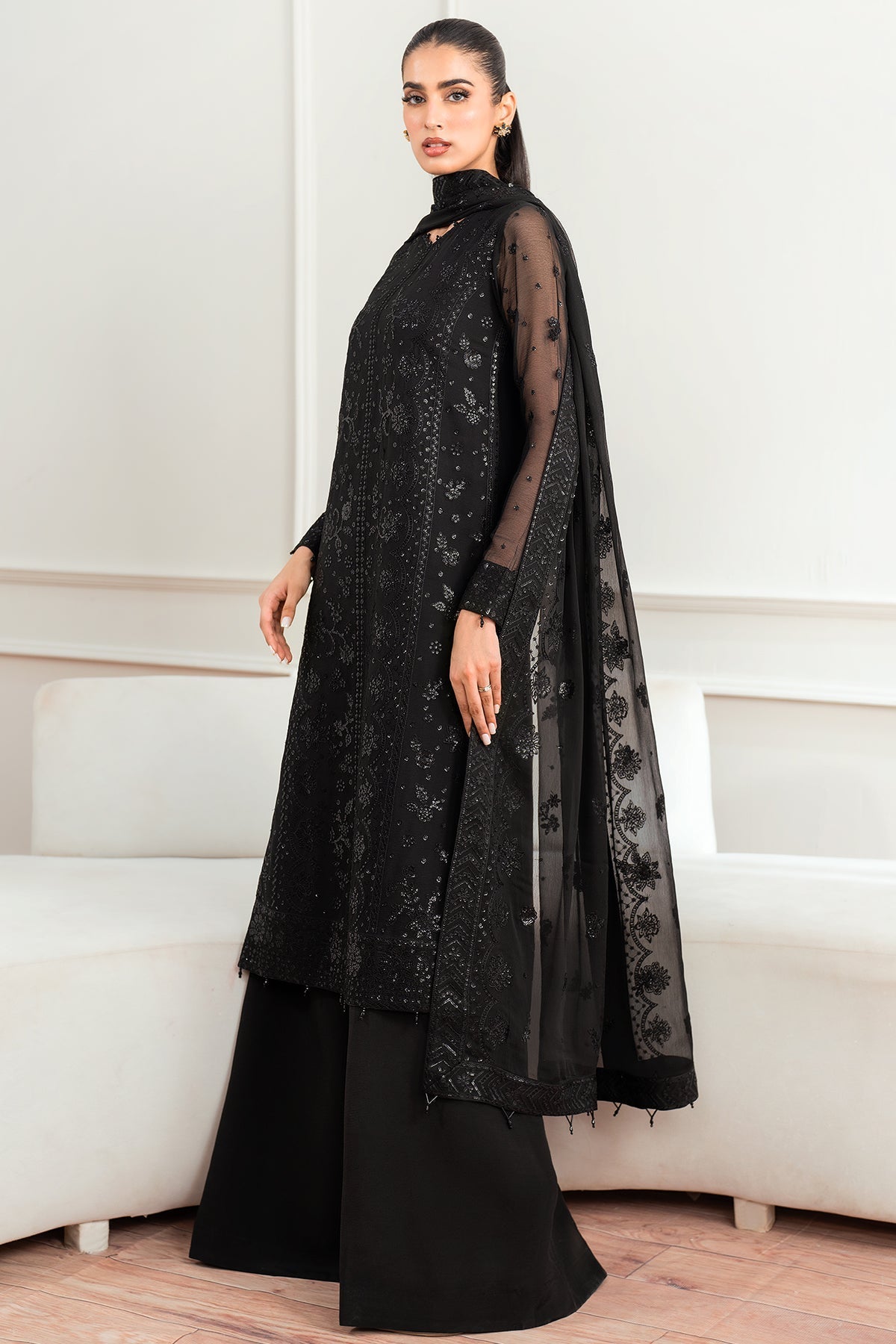 Farasha Dark Whisper Style — Mairaz Three-Piece Suit