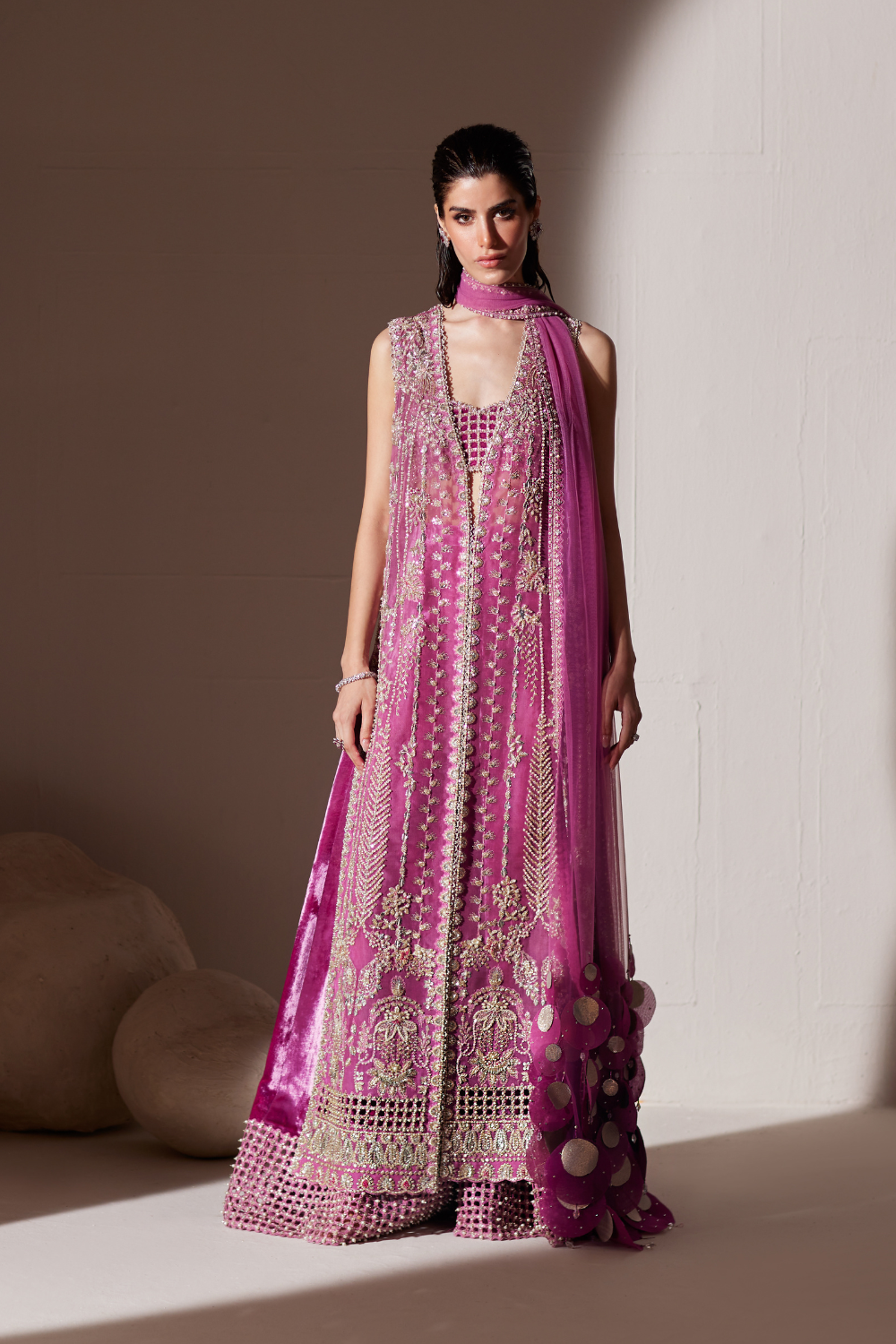 Soraya – Verdant Style (Dusty Rose Magenta) — Mairaz reproduction, product view 4 of 6