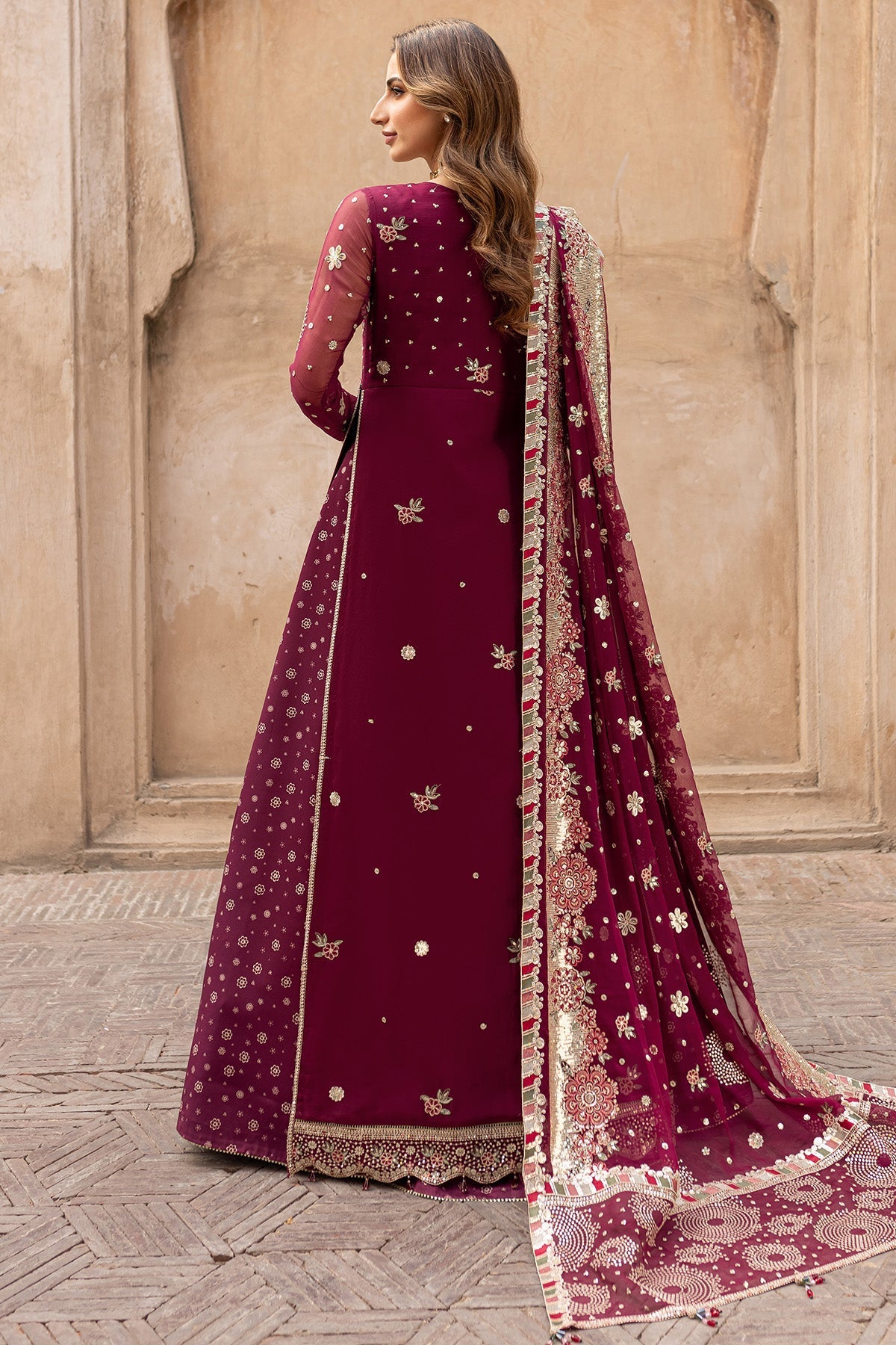 Farasha Scarlet Charm Style — Mairaz Three-Piece Suit