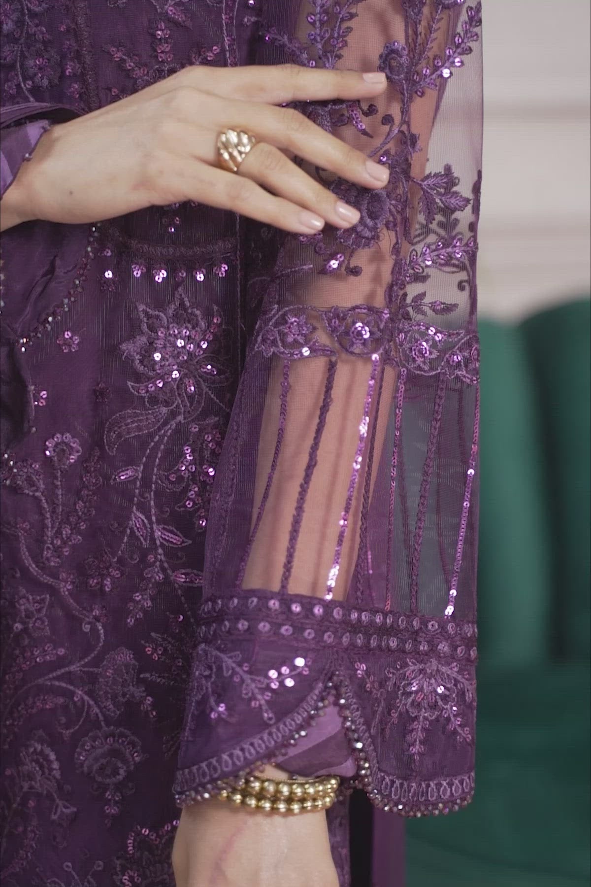 Farasha Damsel Style — Mairaz Three-Piece Suit