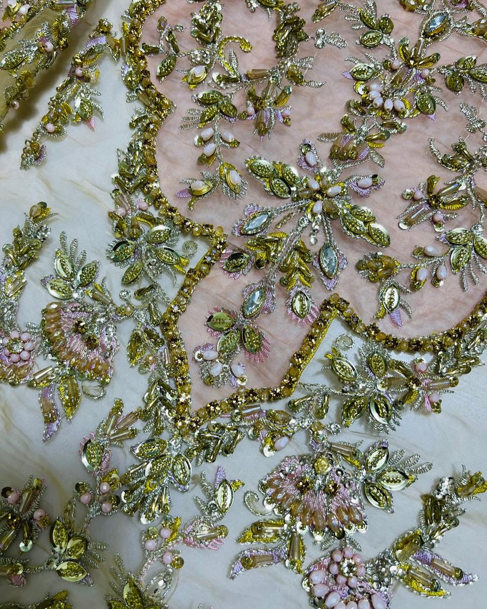 Faiza Saqlain Mahveen Style — Mairaz Yellow & Golden Lehenga