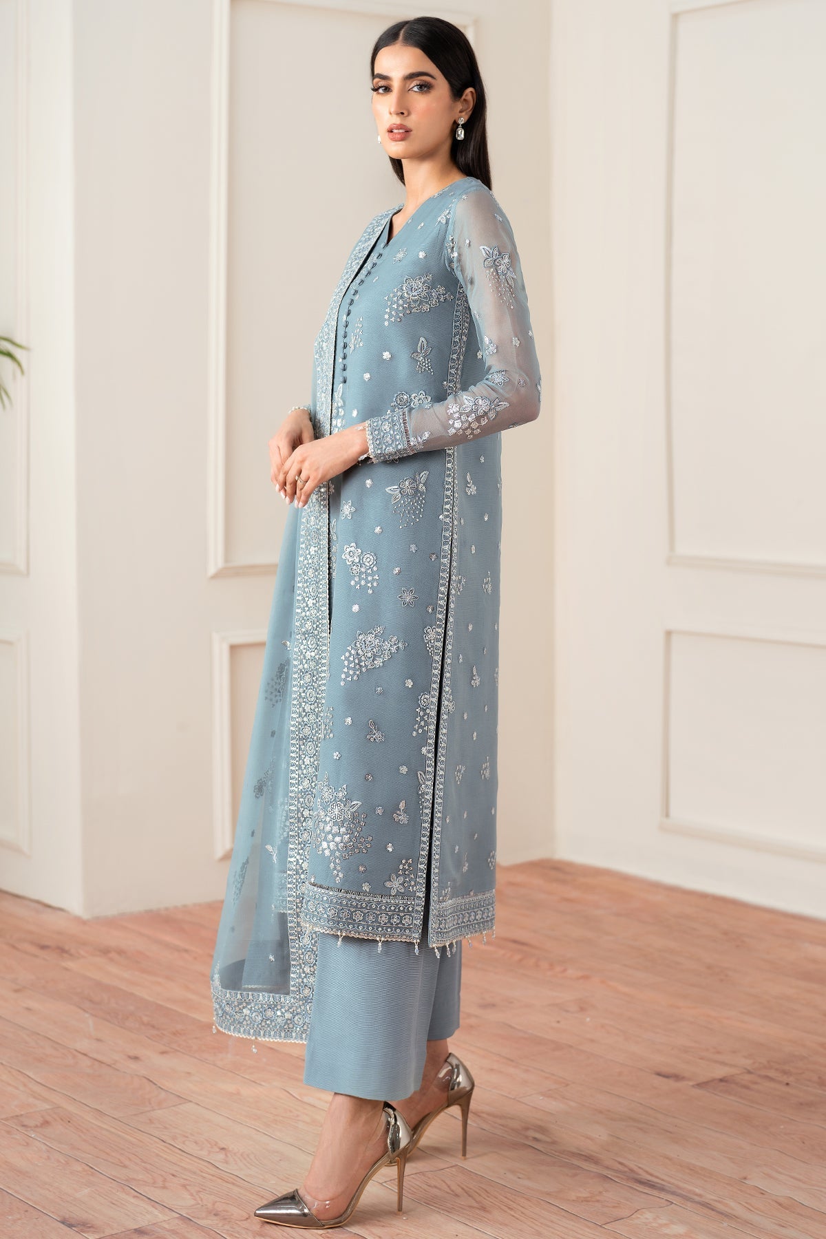 Farasha Aqua Bliss Style — Mairaz Three-Piece Suit