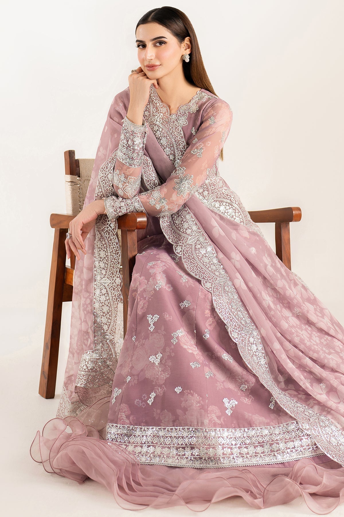 Farasha Rosy Spark Style — Mairaz Three-Piece Suit