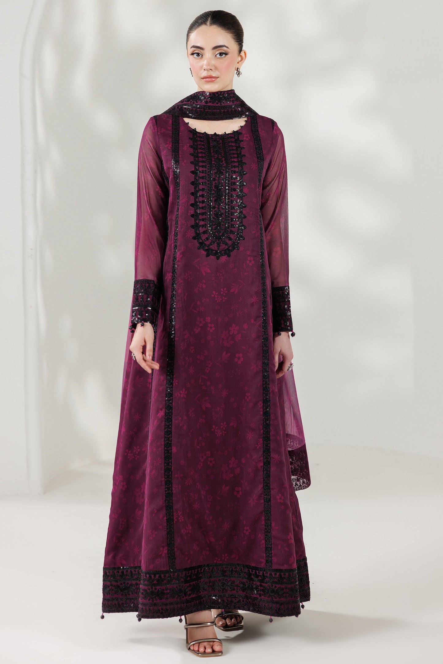Farasha Violet Eclips Style — Mairaz Three-Piece Suit