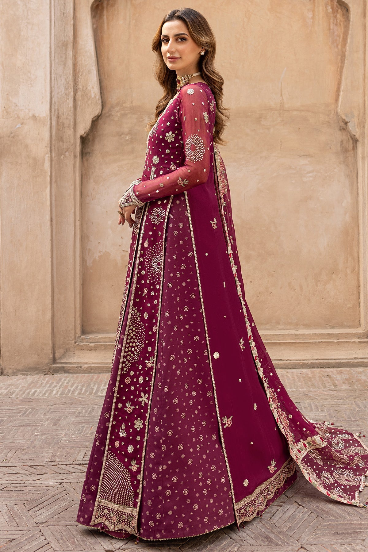 Farasha Scarlet Charm Style — Mairaz Three-Piece Suit