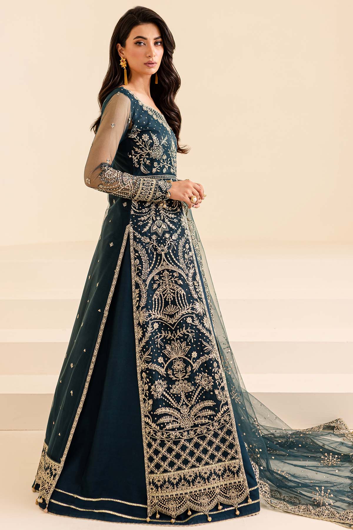 Farasha Petal Dream Style — Mairaz Three-Piece Suit