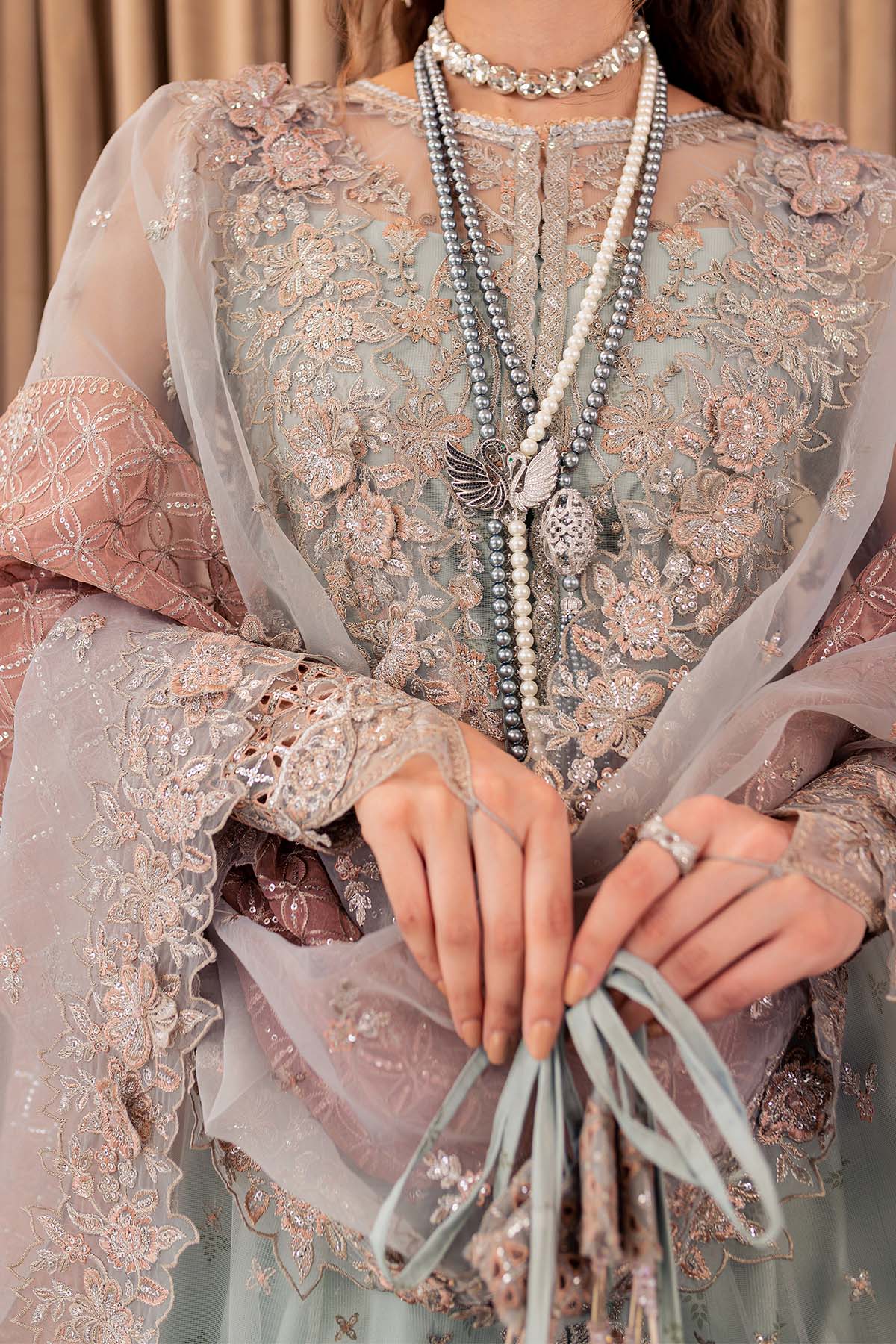 Farasha Camilla Style — Mairaz Three-Piece Suit