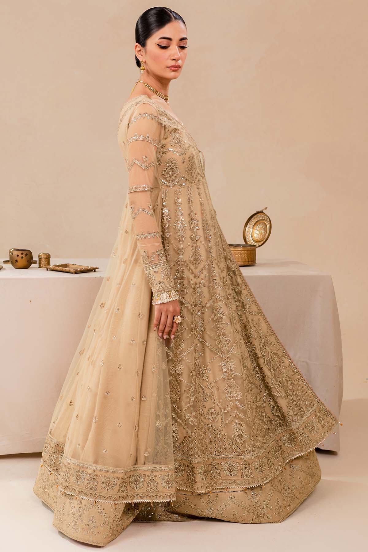 Farasha Dreamt Flair Style — Mairaz Three-Piece Suit